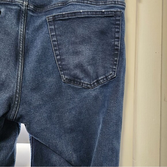 2 Pair Bundle Mens DKNY Jeans - Picture 5 of 10